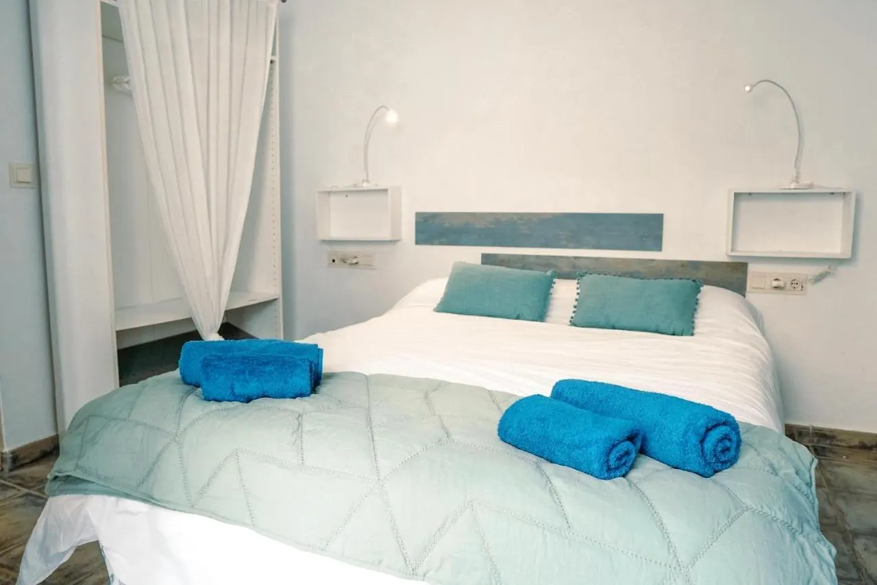 Apartment Apartamentos Silos11- Puerta Jerez Tarifa Spain